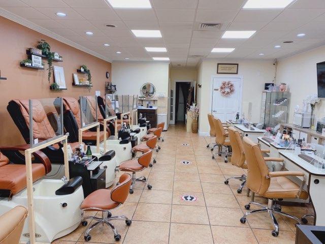 Nail & Spa #2763 (6 Days/w)